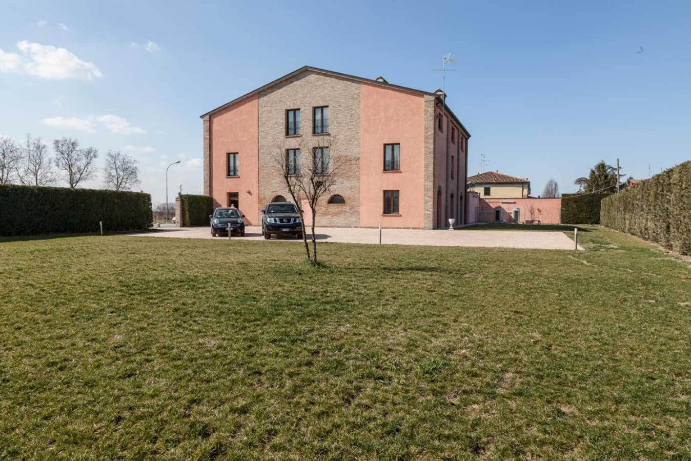 Hotel Residence Diamantina Ferrara Eksteriør bilde